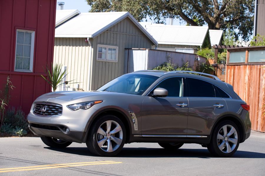  Infiniti FX50 S 2010 года  (фото 11 из 13)